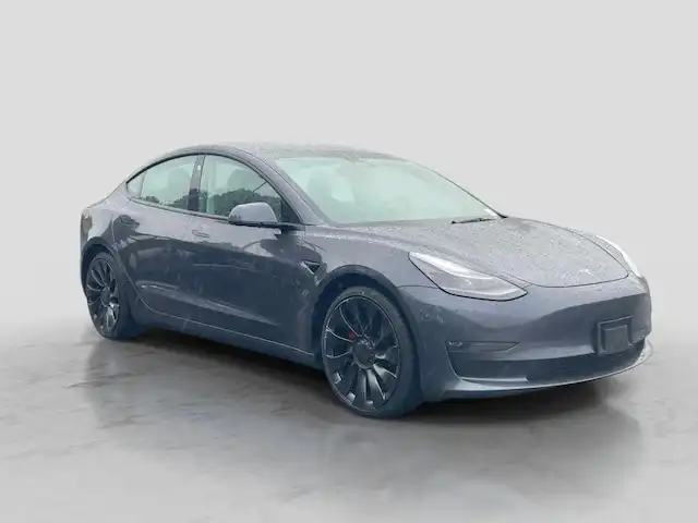 2022 Tesla Model 3 Performance Dual Motor All-Wheel Drive's photo