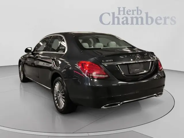 2016 Mercedes-Benz C-Class C300 4MATIC photo 3