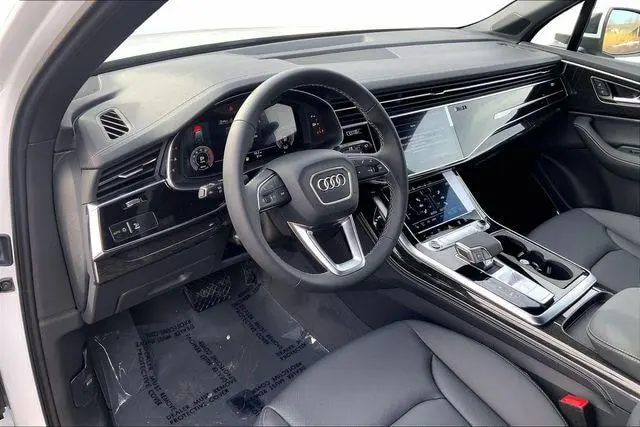 2026 Audi Q7 55 Premium Plus quattro Tiptronic photo 5