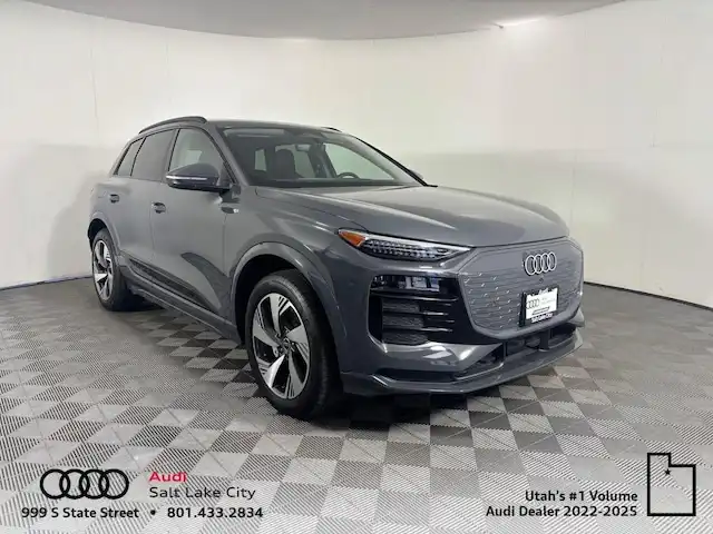 2025 Audi Q6 e-tron Premium Plus quattro's photo