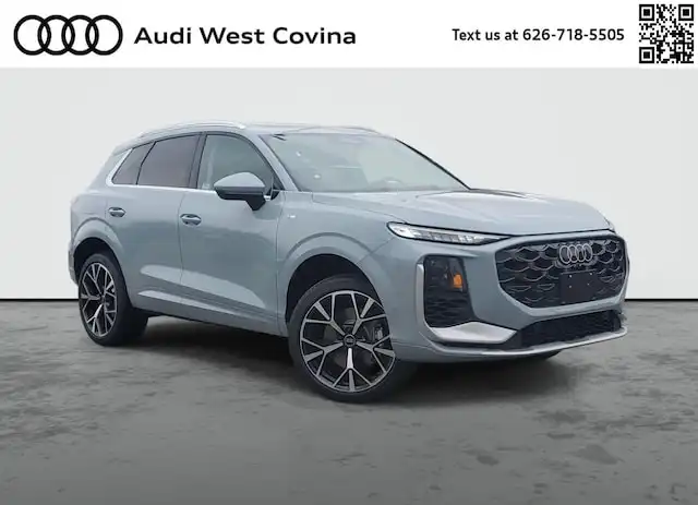 2026 Audi Q3 S line quattro's photo