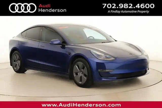 2021 Tesla Model 3 Standard Range Plus's photo