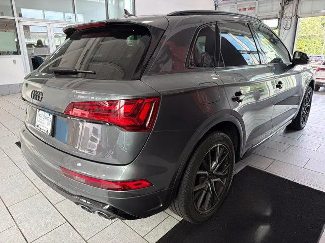 2023 Audi SQ5 Premium Plus photo 5
