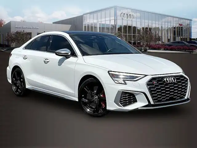 2023 Audi S3 2.0 TFSI Premium Plus quattro S tronic's photo