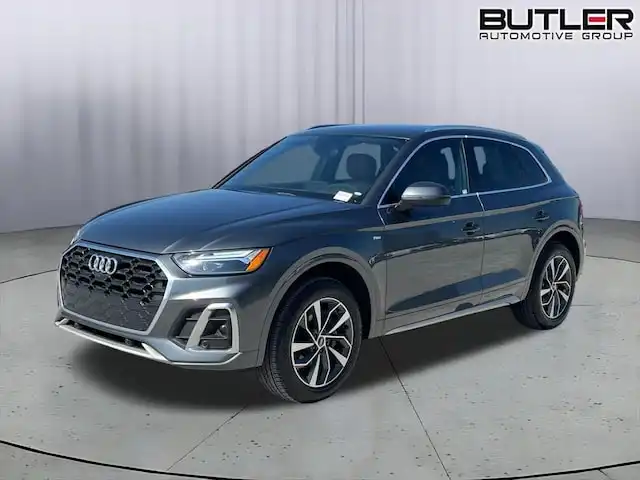 2023 Audi Q5 45 Premium Plus's photo