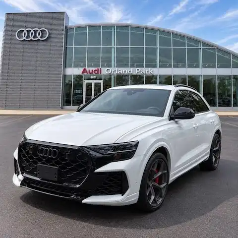 2025 Audi RS Q8 Base's photo