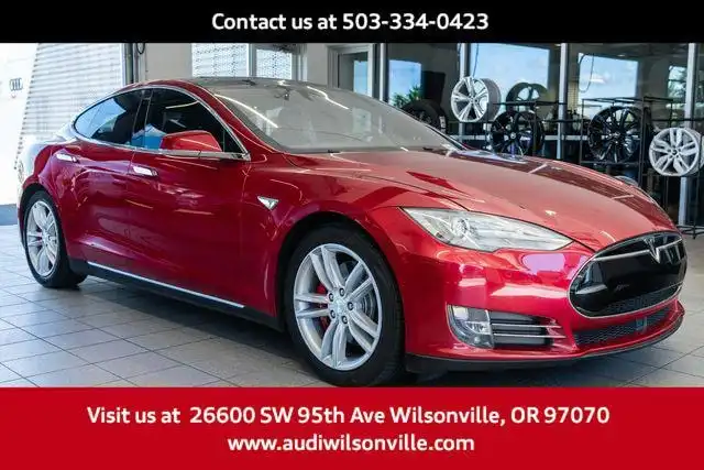 2015 Tesla Model S 85D's photo
