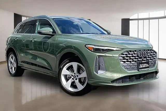 2026 Audi Q5 Premium Plus quattro's photo