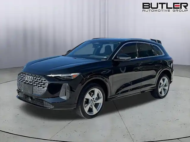 2025 Audi Q5 40 Premium Plus's photo