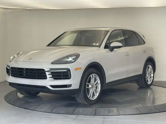 2023 Porsche Cayenne Platinum Edition's photo