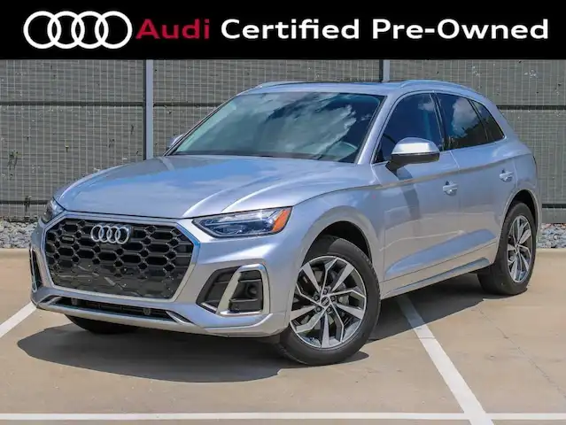 2022 Audi Q5 45 Premium Plus's photo