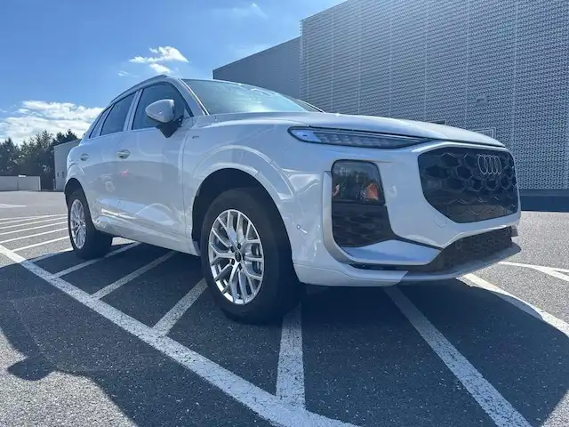 2026 Audi Q3 S Line quattro's photo