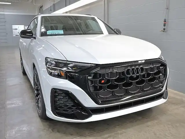2026 Audi SQ8 Prestige quattro's photo