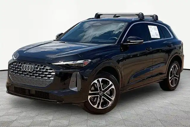 2025 Audi Q5 40 Premium's photo