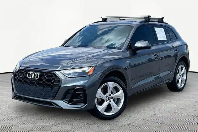 2023 Audi Q5 45 Premium Plus's photo