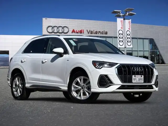 2025 Audi Q3 45 TFSI S Line Premium quattro's photo
