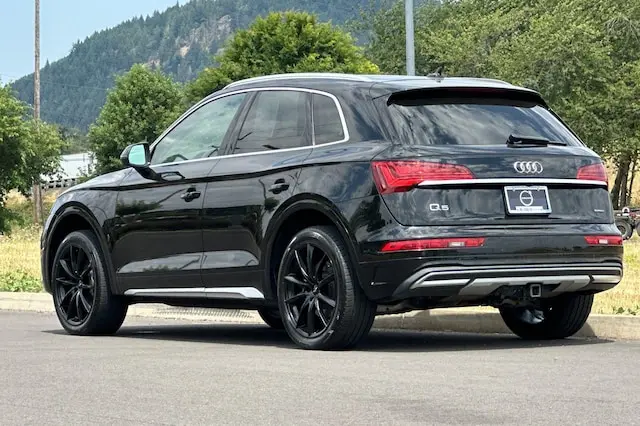 2021 Audi Q5 45 Premium Plus photo 5
