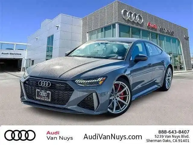 2026 Audi RS7 Performance's photo