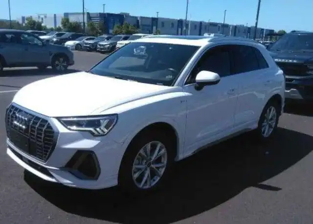 2025 Audi Q3 45 TFSI S Line Premium quattro's photo