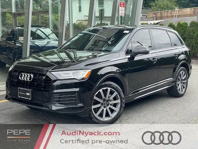 2023 Audi Q7 45 Premium Plus quattro Tiptronic's photo