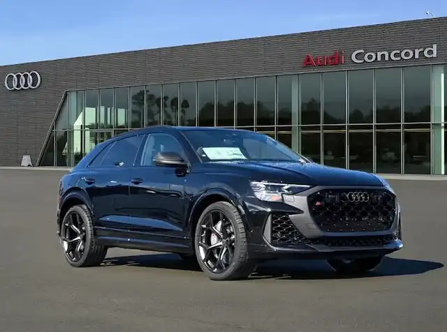 2026 Audi RS Q8 Base's photo