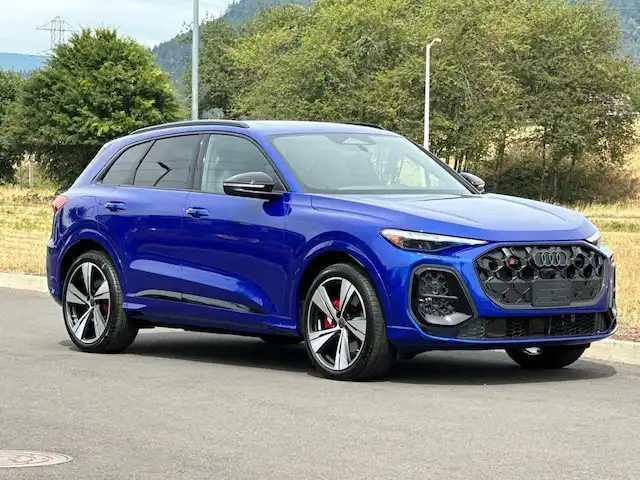 2026 Audi SQ5 Premium Plus quattro's photo