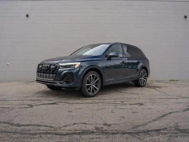 2025 Audi Q7 45 Premium Plus quattro Tiptronic's photo