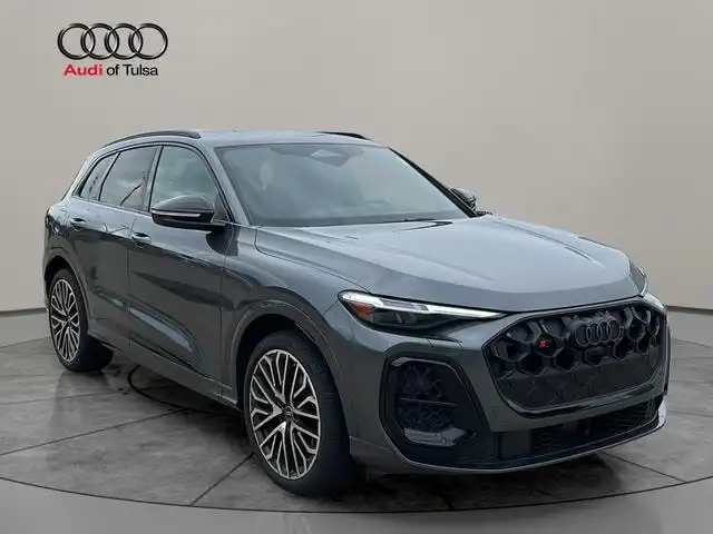 2025 Audi SQ5 Premium Plus's photo