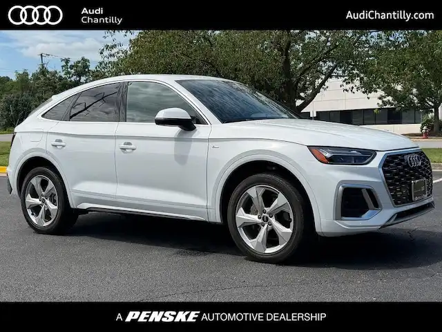 2023 Audi Q5 Sportback 45 Premium Plus's photo