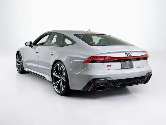 2023 Audi RS7 Base photo 3