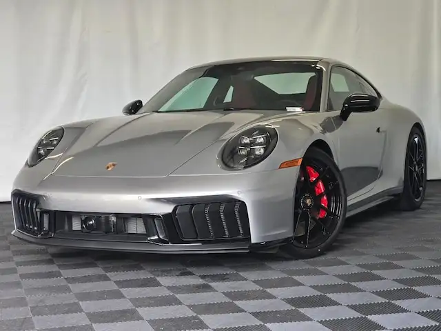2026 Porsche 911 Carrera 4 GTS Coupe's photo