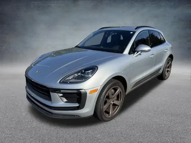 2022 Porsche Macan Base's photo