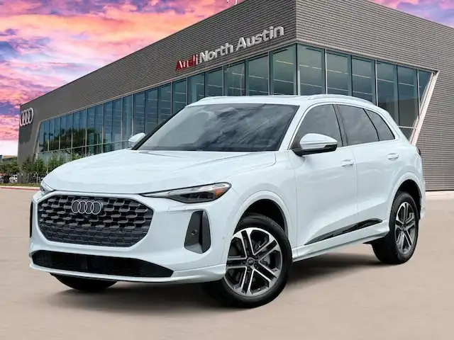 2025 Audi Q5 40 Premium's photo