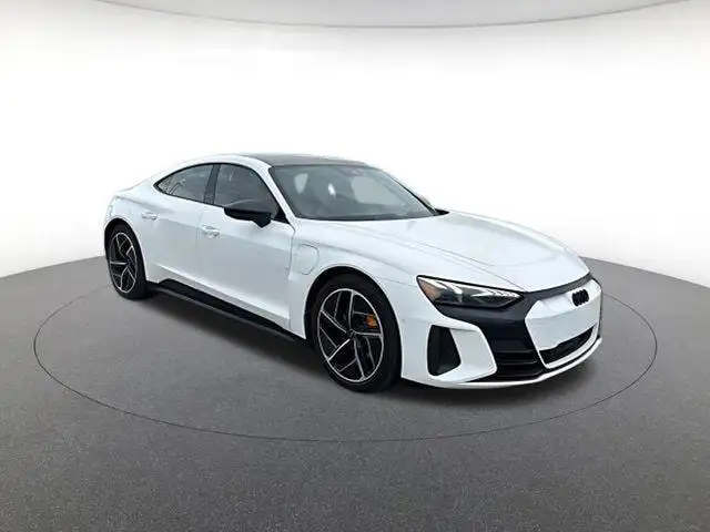 2023 Audi RS e-tron GT Base's photo