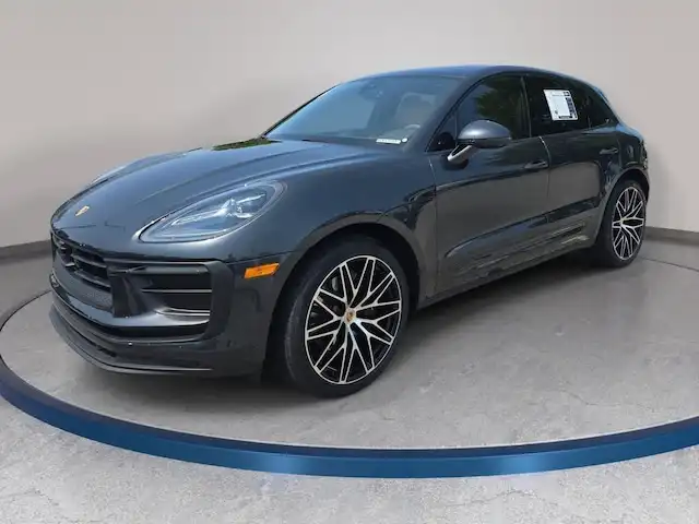 2023 Porsche Macan Base's photo