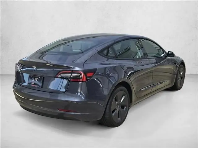2023 Tesla Model 3 Base photo 3