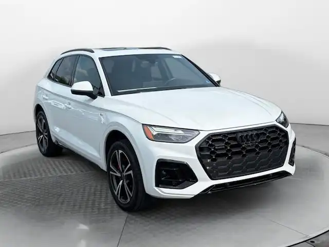 2025 Audi Q5 45 Premium Plus's photo
