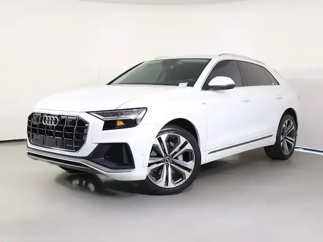 2022 Audi Q8 55 Premium Plus quattro Tiptonic's photo