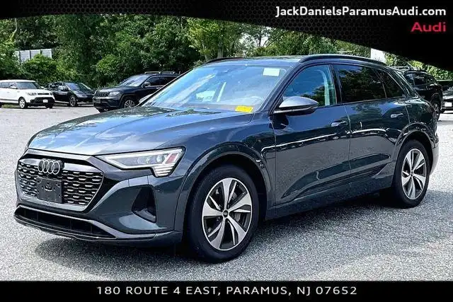 2024 Audi Q8 e-tron 55 114 kWh Premium quattro's photo