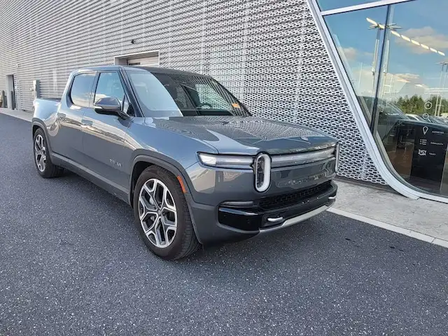 2025 Rivian R1T Adventure Dual-Motor Max Pack's photo