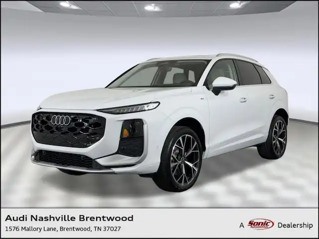 2026 Audi Q3 S line quattro's photo