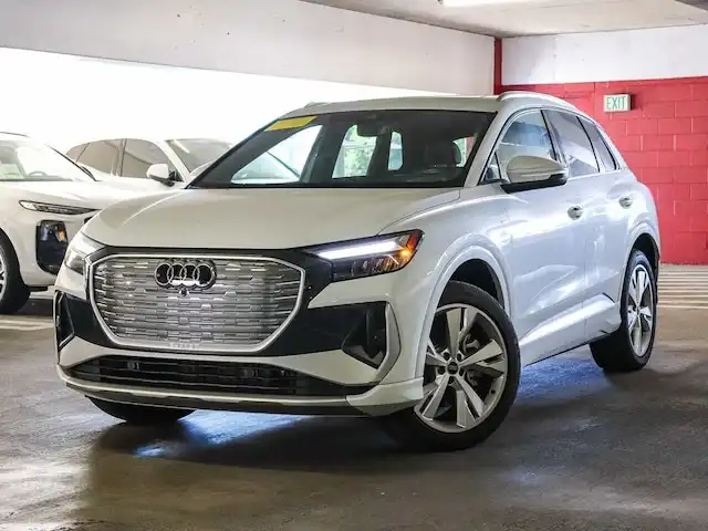 2023 Audi Q4 e-tron 50 Premium quattro's photo