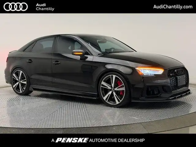 2018 Audi RS 3 2.5T quattro S tronic's photo