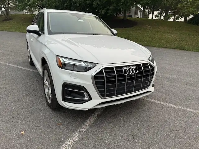 2021 Audi Q5 45 Prestige's photo