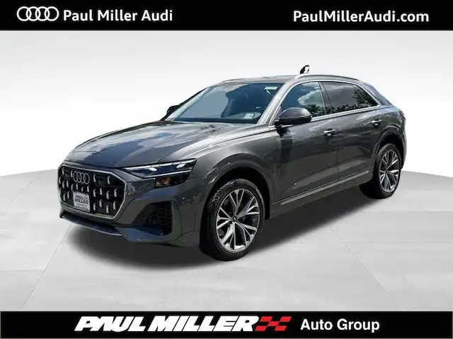2025 Audi Q8 55 Premium quattro Tiptronic's photo