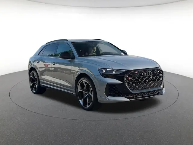 2026 Audi RS Q8 Base photo 3
