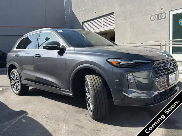 2025 Audi Q5 40 Premium Plus's photo