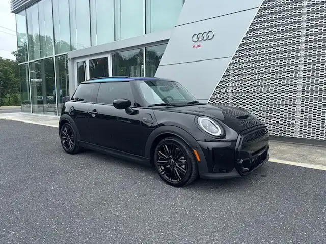 2023 MINI Cooper Cooper S 3 Door's photo
