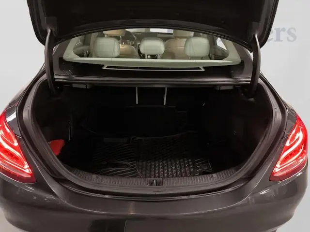 2016 Mercedes-Benz C-Class C300 4MATIC photo 4