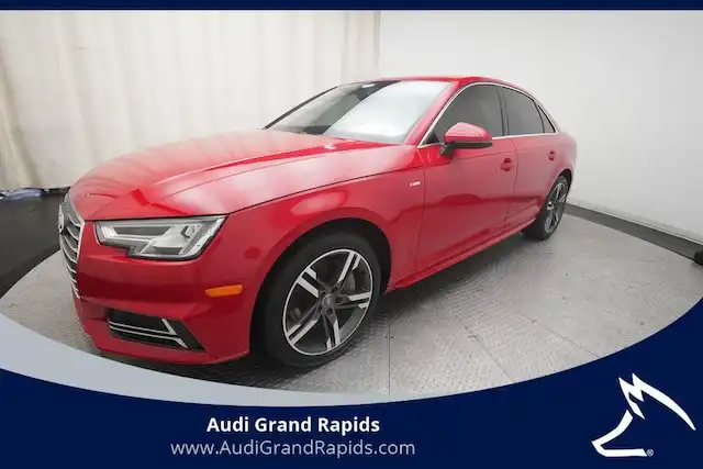 2017 Audi A4 2.0T quattro S tronic Premium Plus's photo